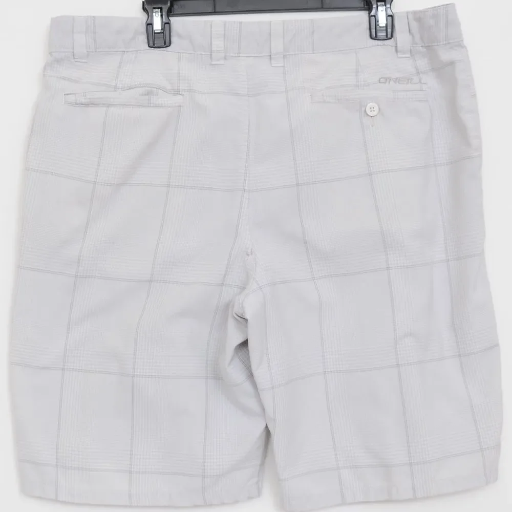 O'Neill Men's Size 40 Grey Flat Front Plaid Shorts Pockets Outdoor Sporty Golf